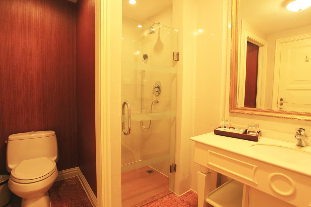 Shanghai Eiffelton Hotel Extérieur photo